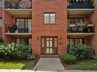 8430 W Catalpa Ave, Chicago, IL 60656