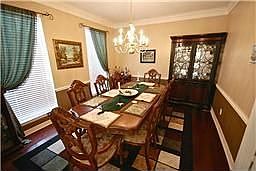 5th image of 1819 Pecan Forest Dr