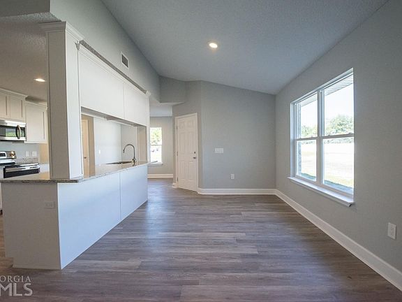 4th image of 110 Gallaway Dr