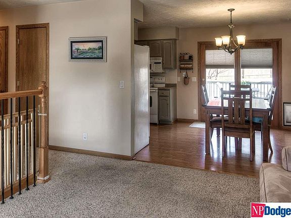 5th image of 6623 S 153rd St