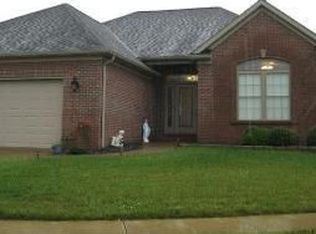 5755 Waterstone Dr, Newburgh, IN 47630