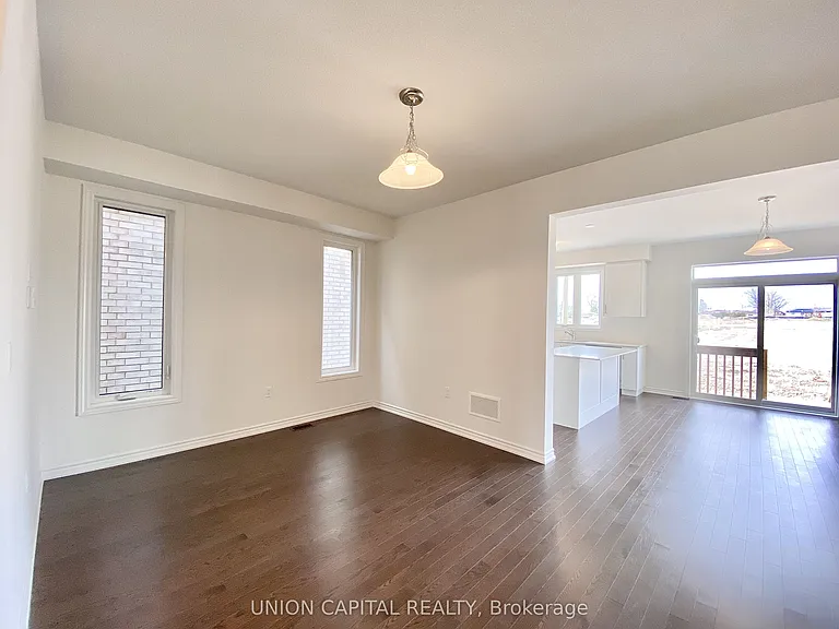113 Shepherd Dr — Photo 16