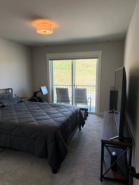 4 bed, 2388 sqft, $900 — Photo 3