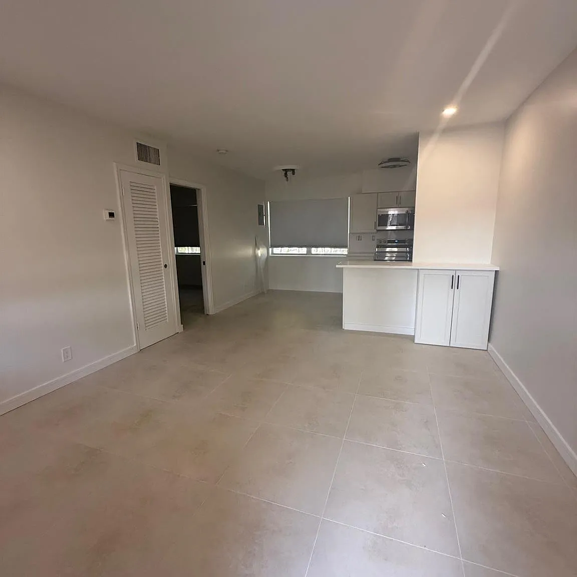 1 bed, 1.0 bath, 6226 sqft, $1,800 — Photo 3