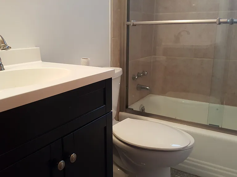 W 3rd Ave 85 NPR — Photo 31