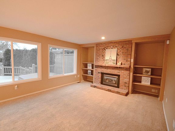 5th image of 12106 SE 75th Pl