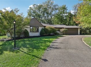 7773 Wilson Mills Rd, Chesterland, OH 44026