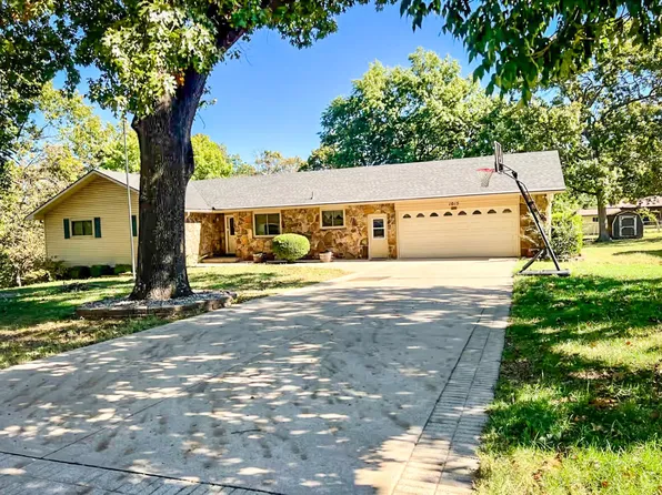 1015 Peterson Road, Neosho, MO 64850