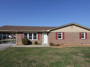 304 Suzanne St, Lawrenceburg, KY 40342