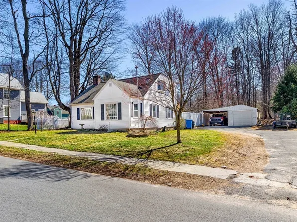 22 Woodland St #2, Merrimac, MA 01860