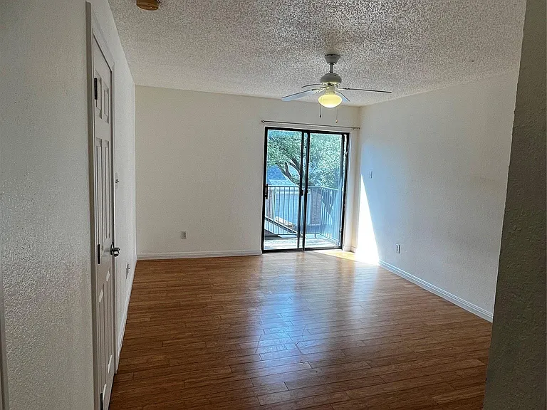 7635 Guadalupe St #1002 — Photo 18