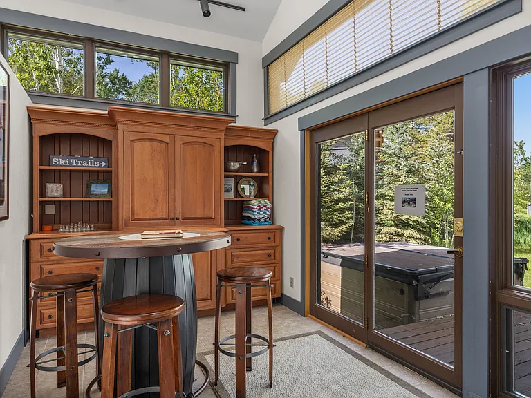 Breakfast Nook Counter | Private Deck View