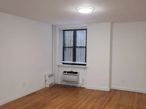 3 West 83rd Street image 1 of 9