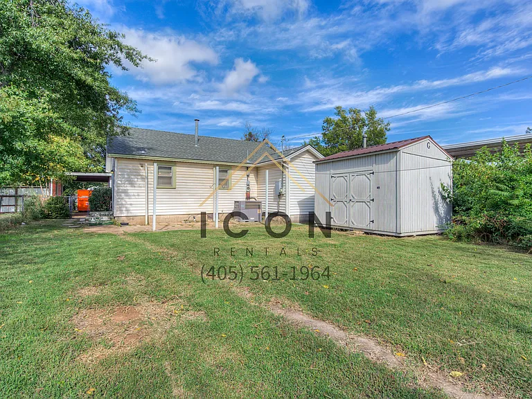 3228 NW 11th St — Photo 12