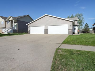 4845 44th St S, Fargo, ND, 58104