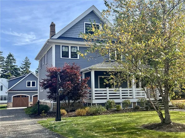 140 North St, Chardon, OH 44024