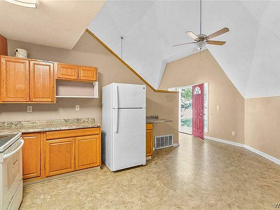 5th image of 2703 Greensboro Ave