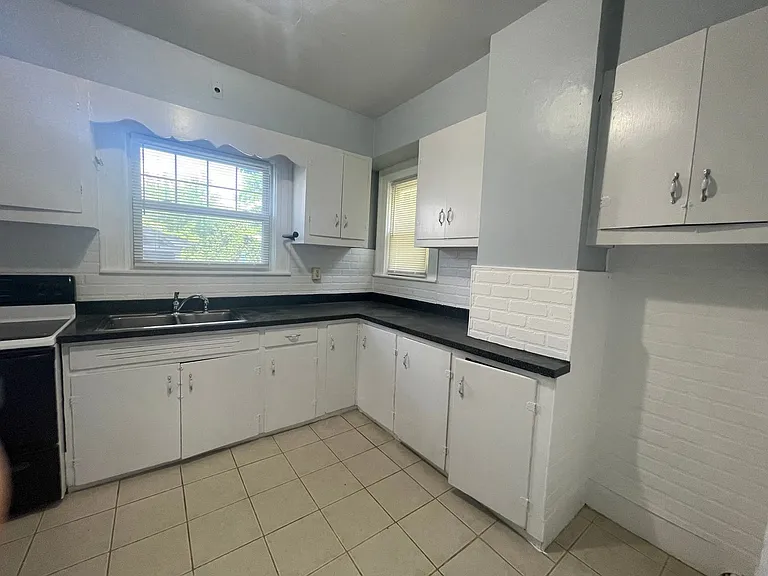 30 George St #1 — Photo 1
