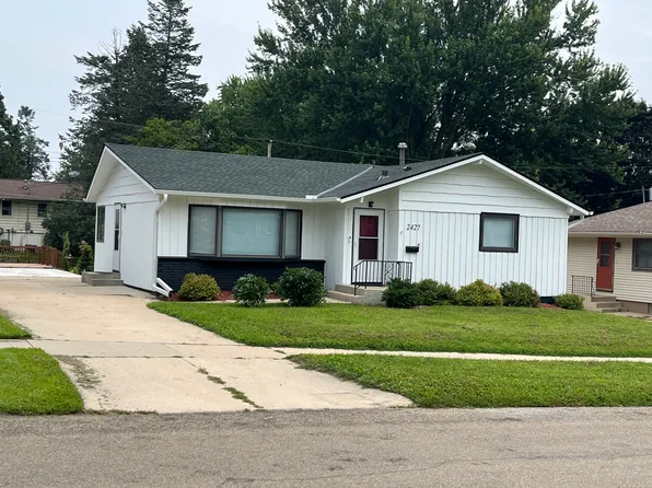 2427 24th St NW #1, Rochester, MN 55901