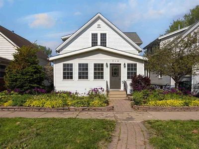 716 8th St SW, Cedar Rapids, IA, 52404
