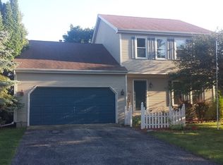 1021 Waterford Cut, Crystal Lake, IL 60014