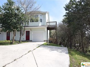 1020 Misty Acres Dr, New Braunfels, TX 78130