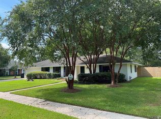 4844 Sweetbriar St, Baton Rouge, LA 70808