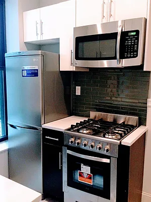 Rented by Real Team Brokerage | media 27