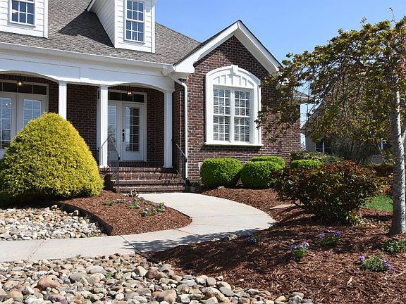 2nd image of 3117 Stonewood Dr