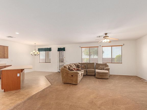 Great room (1)