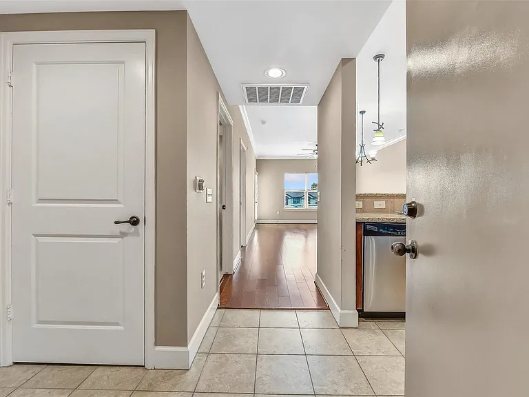 2203 Dorrington St #309 — Photo 7