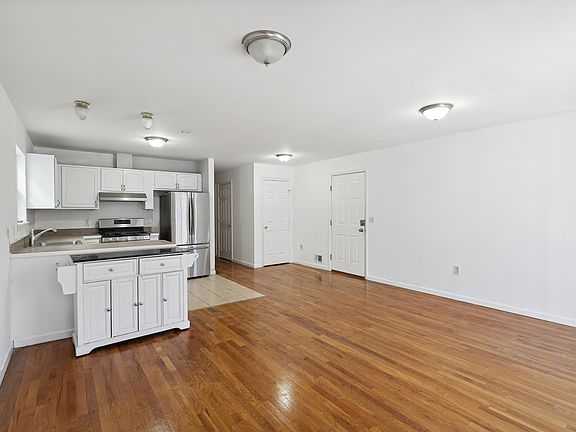 3rd image of 64 Randolph Ave