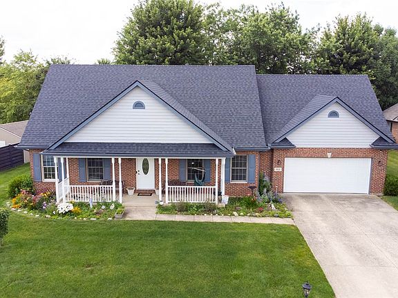 2nd image of 913 Golden Beech Dr