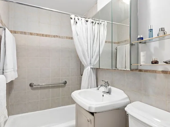 126 East 30th Street 1B image 5 of 6