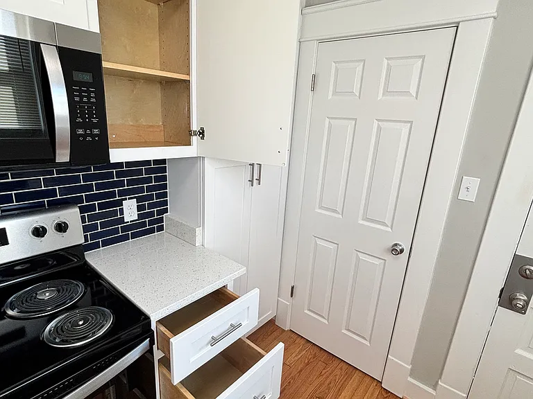 203 Maryland Ave #2 — Photo 21
