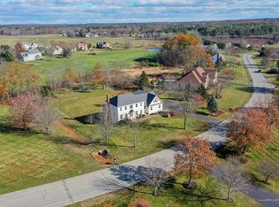 3 Muirfield Rd, Falmouth, ME 04105