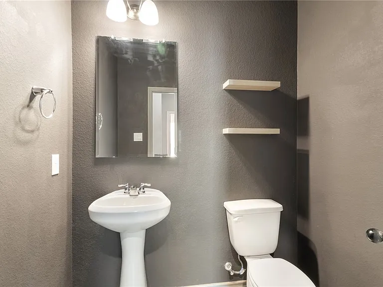 1160 Verona Dr — Photo 26