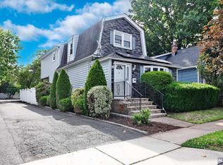 1-11 Hartley Pl, Fair Lawn, NJ 07410