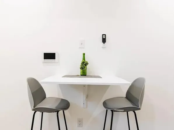 320 Central Avenue image 2 of 28