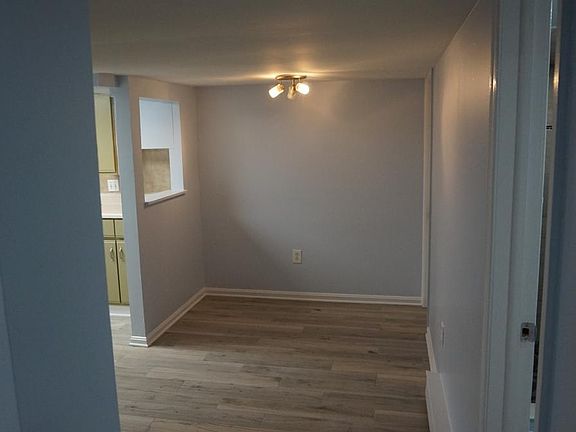 4th image of 1048 N Danville St APT D