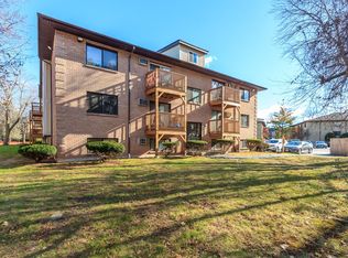 5 Lancelot Ct APT 5, Salem, NH 03079