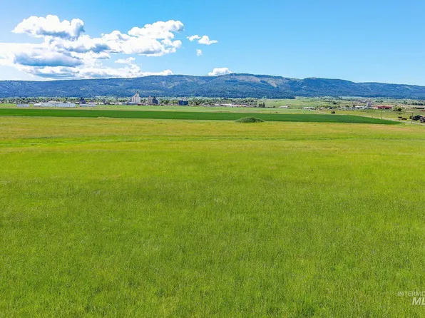 110 Meadow Grass Loop, Grangeville, ID 83530