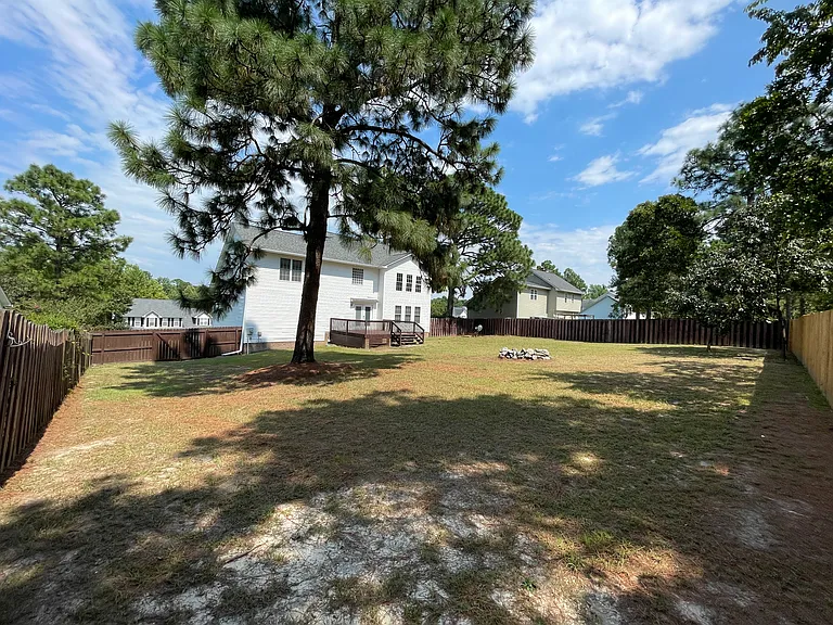 219 Yorkshire Dr — Photo 18
