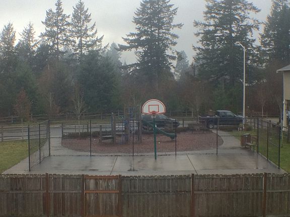 4th image of 11812 10th Ave E