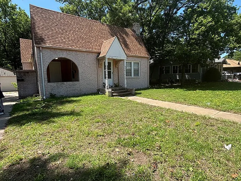 1435 Fairmount St — Photo 1