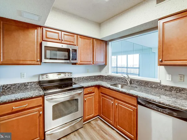 5505 Seminary Rd, Falls Church, VA
