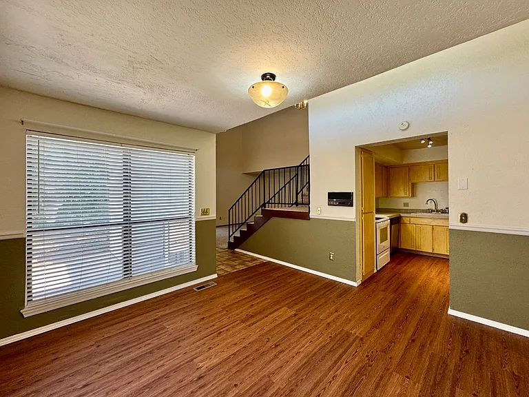 428 Sundance Ln — Photo 22