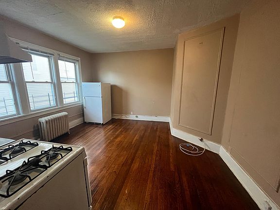 2nd image of 249 S 2nd Ave #0