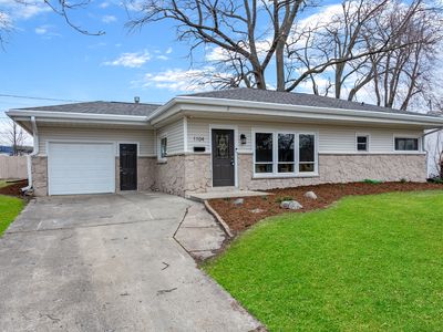 1104 Redwood Ave, Bloomington, IL, 61701