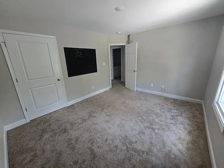 916 Stevens St — Photo 7